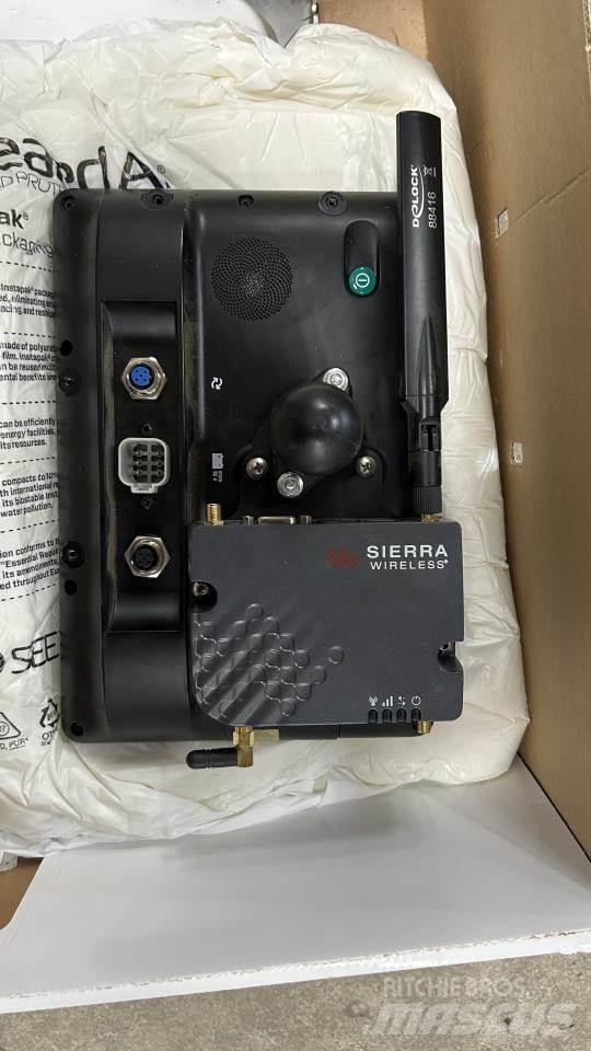 Trimble GFX-750 GPS