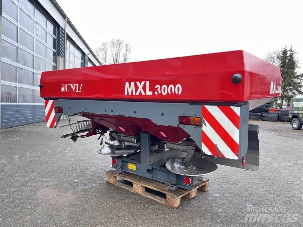 Unia MXL3000 肥料撒佈機