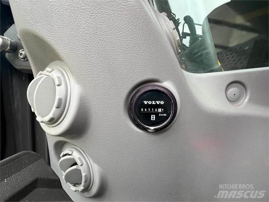 Volvo EC140EL 履帶式 挖土機/掘鑿機/挖掘機
