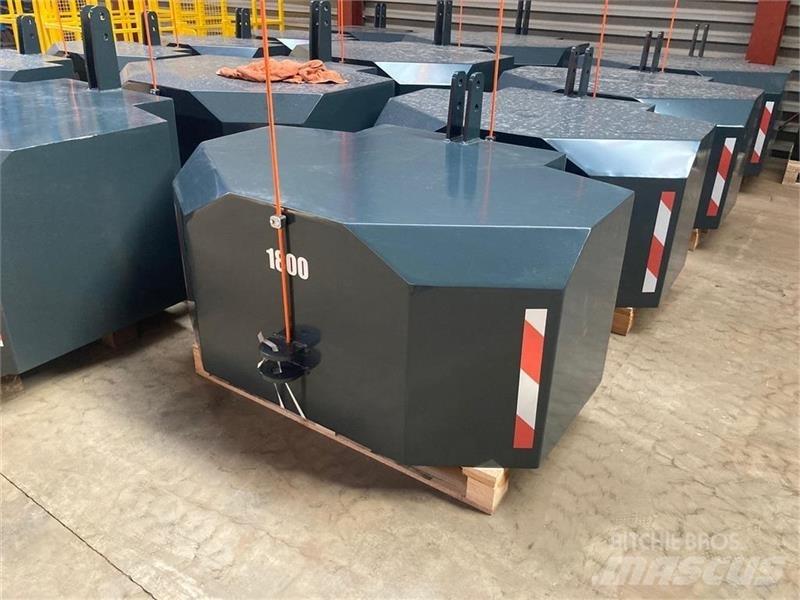  - - -  1800 KG 前配重塊
