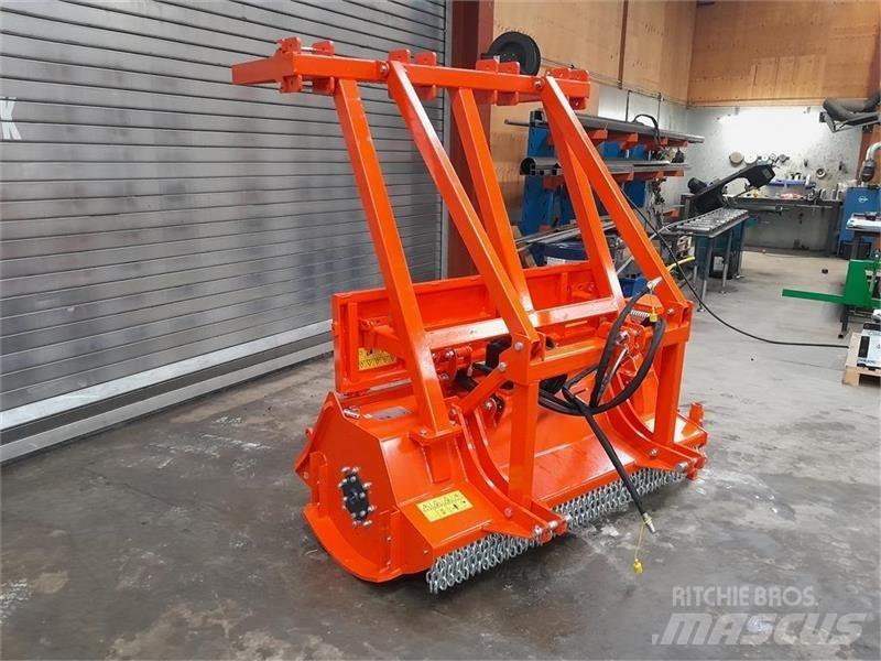  - - -  Boxer Agri 林業覆蓋機