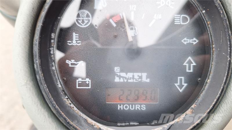 InTrac l40 小型裝載機