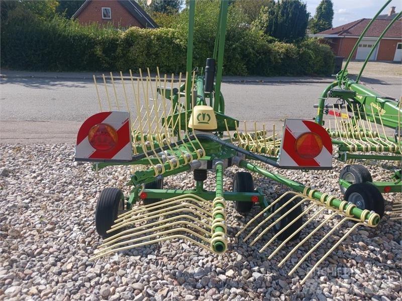 Krone  耙與翻草機