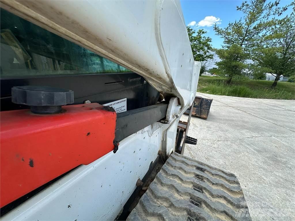 Bobcat T740 小型裝載機