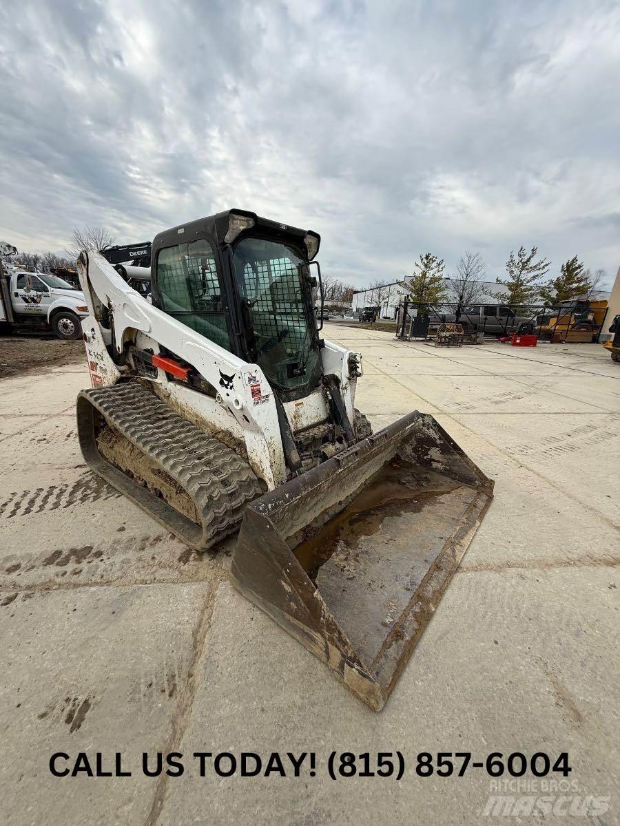 Bobcat T740 小型裝載機