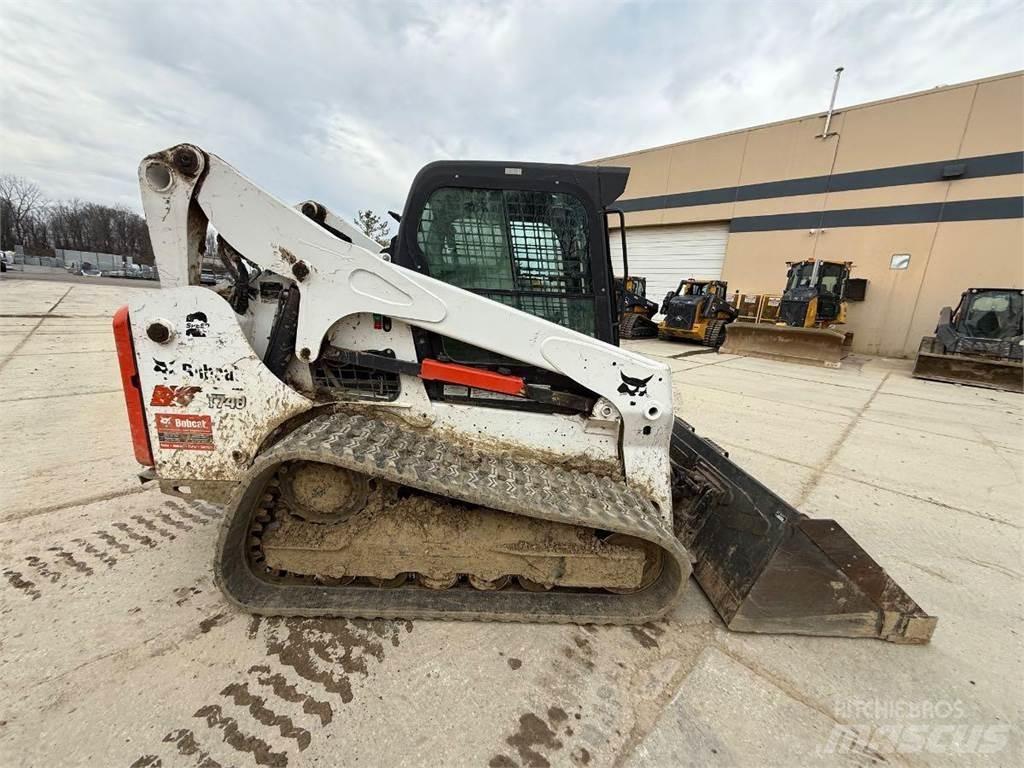 Bobcat T740 小型裝載機