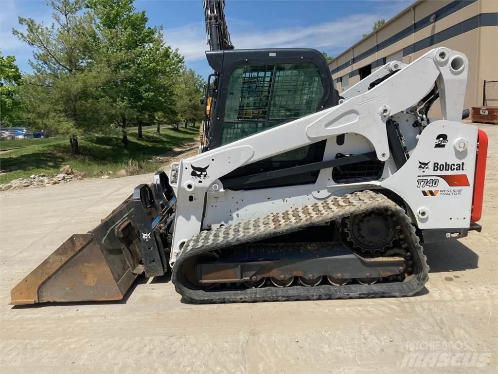 Bobcat T740 小型裝載機