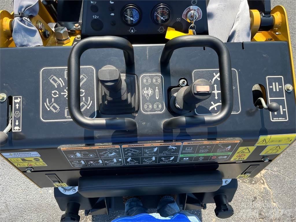 Boxer 700HDX 小型裝載機