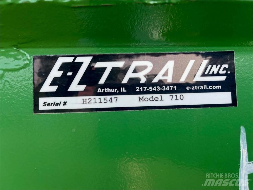 E-Z Trail 710 運糧車