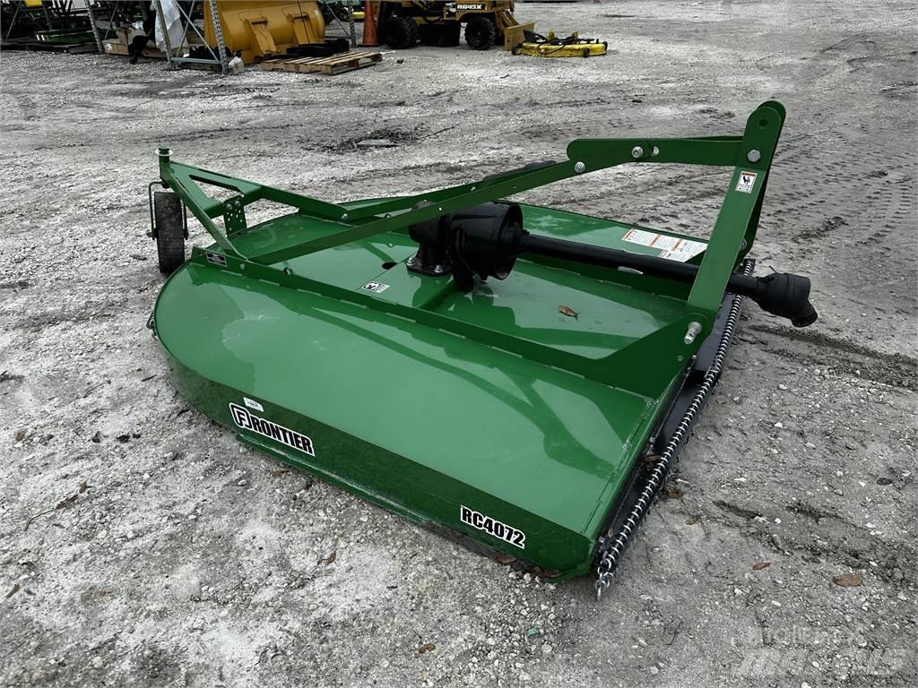 Frontier RC4072 草捆撕碎機、切割機、拆袋機