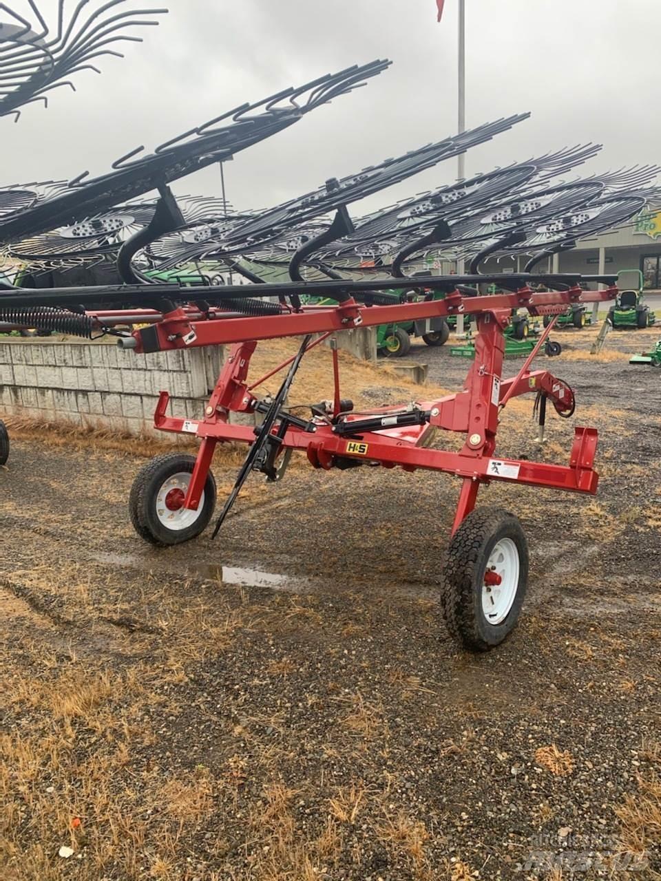 H&S AR3112 耙與翻草機