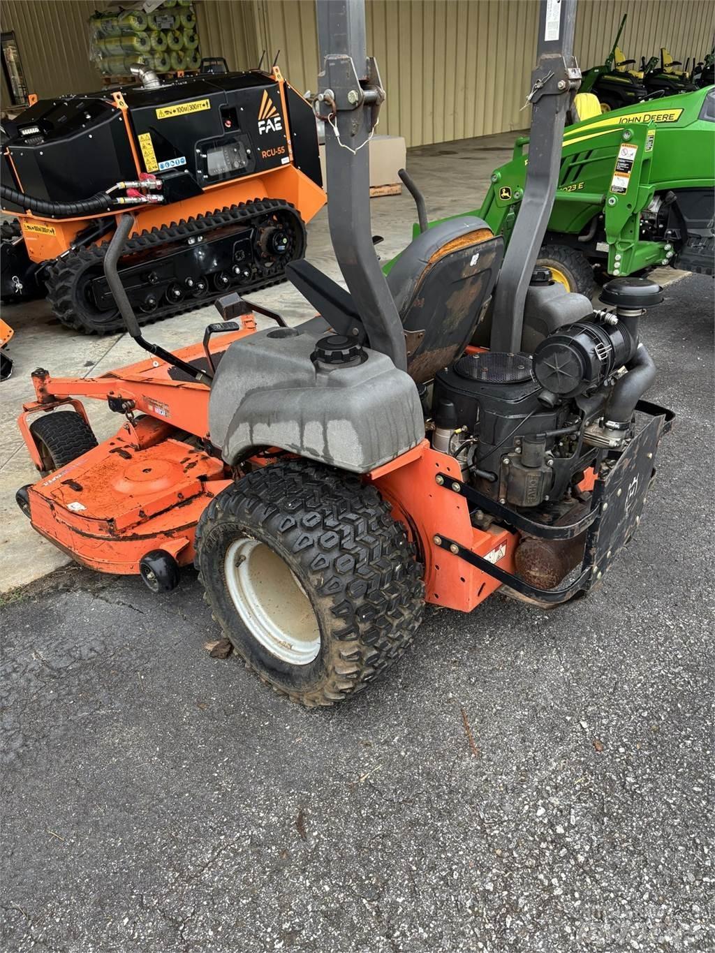 Husqvarna Z6127 零迴轉割草機