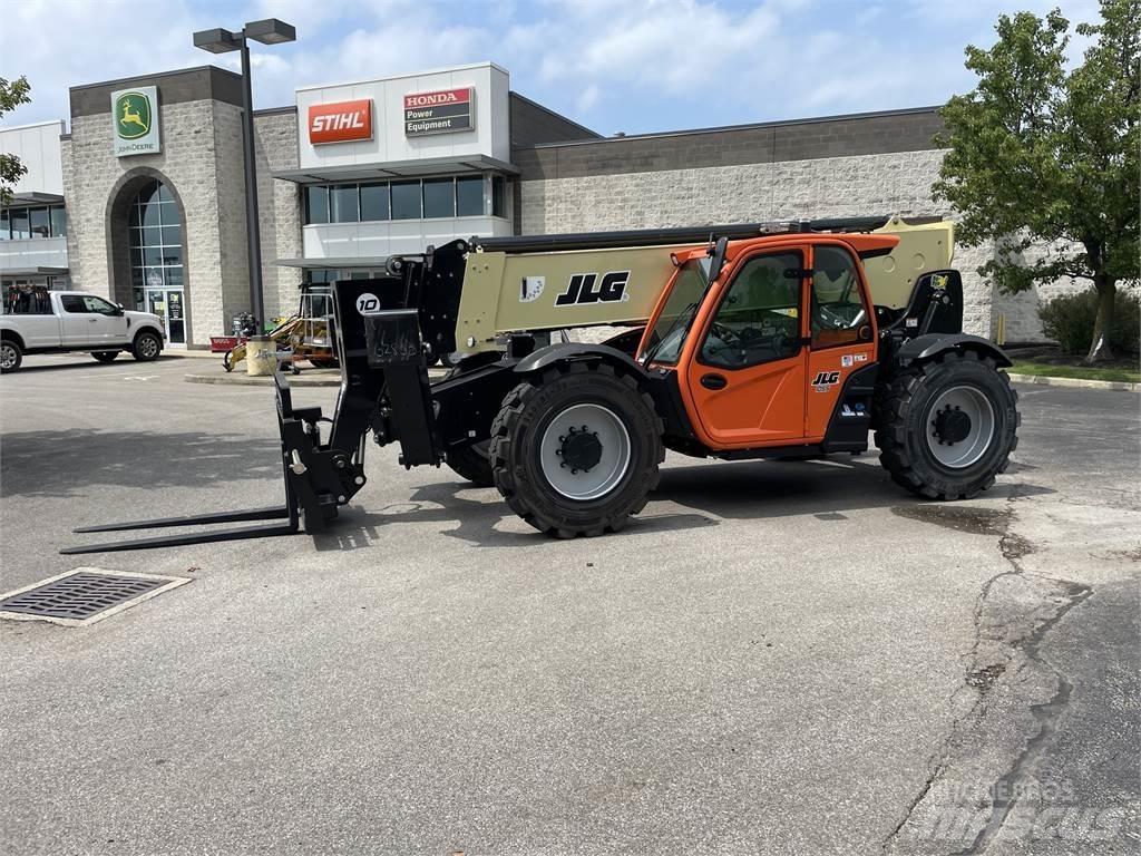 JLG 1055 伸縮臂操作車
