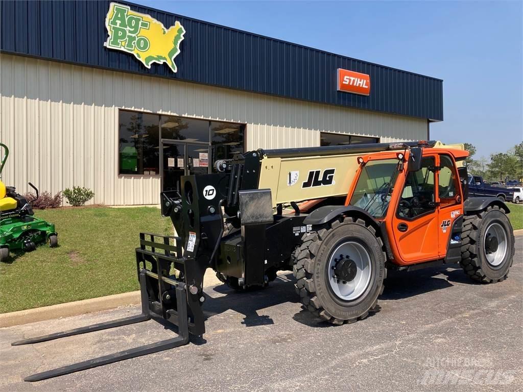 JLG 1055 伸縮臂操作車