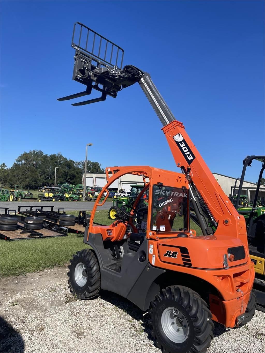 JLG 3013 伸縮臂操作車