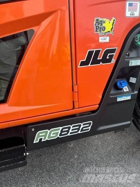 JLG AG832 伸縮臂操作車