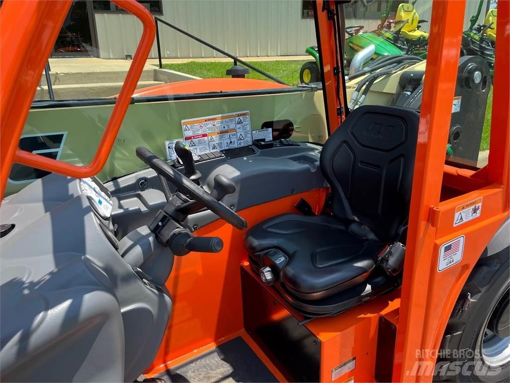 JLG G5-18A 伸縮臂操作車