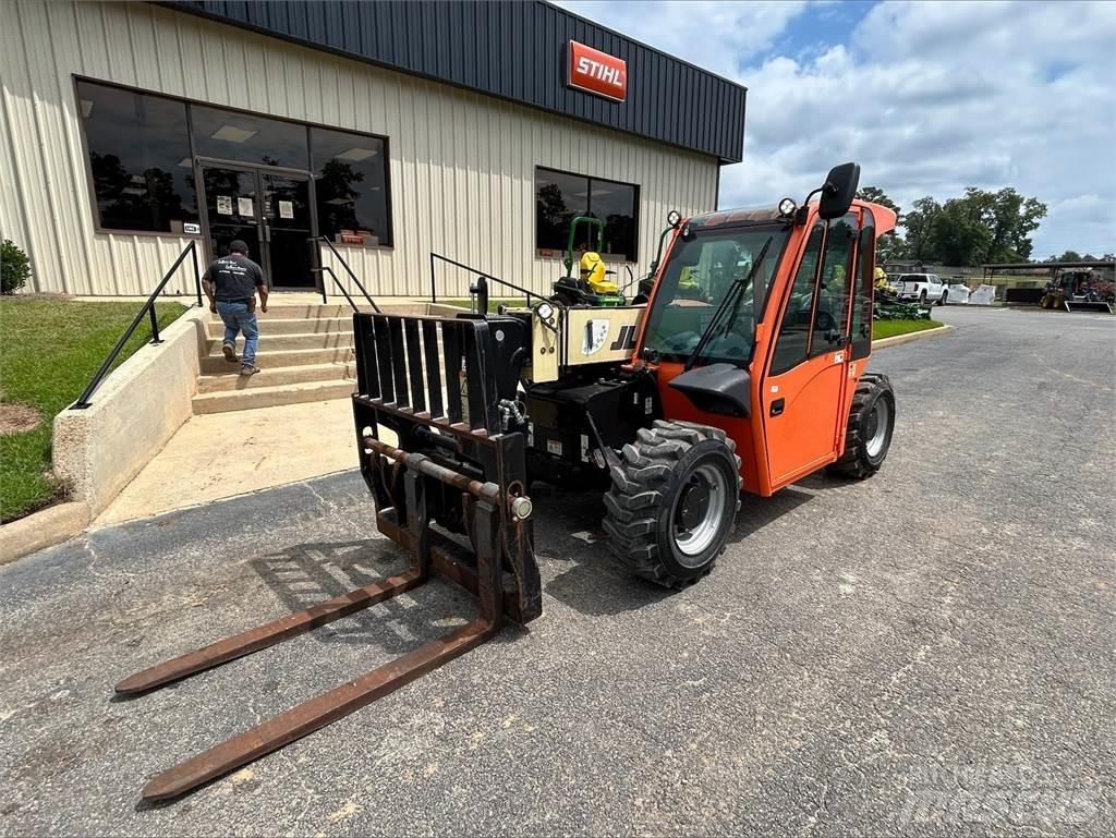 JLG G5-18A 伸縮臂操作車
