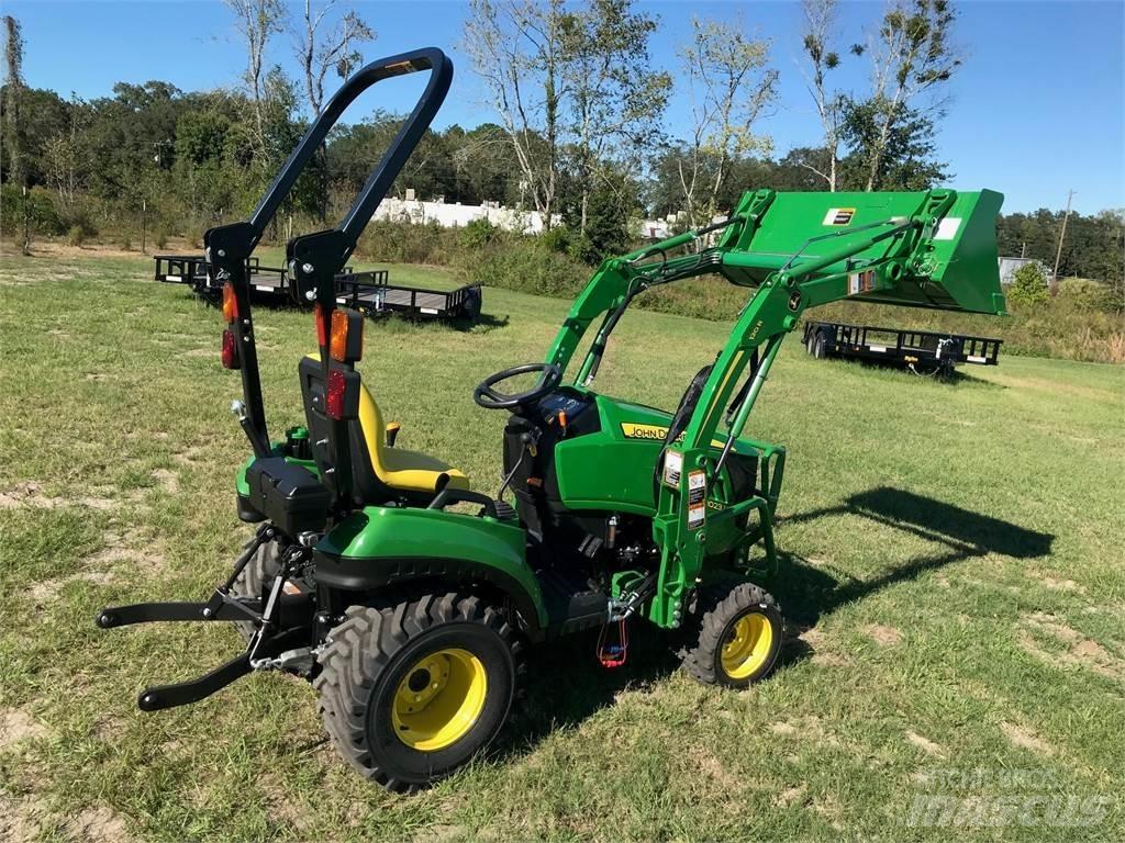 John Deere 1023E 小型曳引機