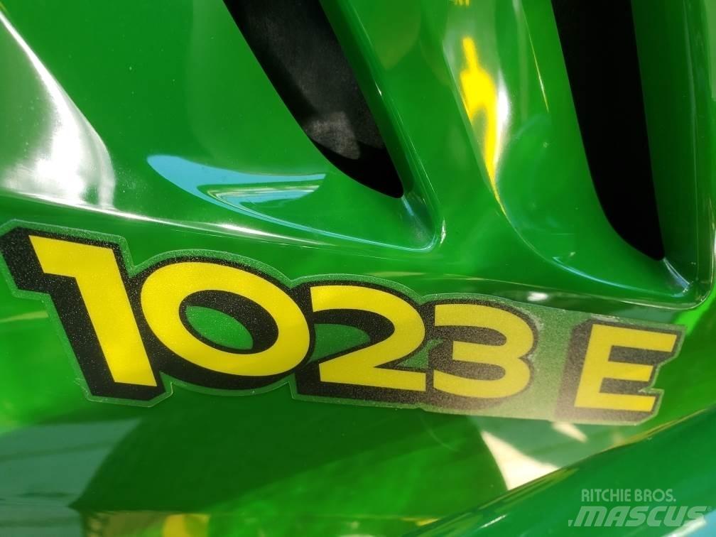 John Deere 1023E 小型曳引機