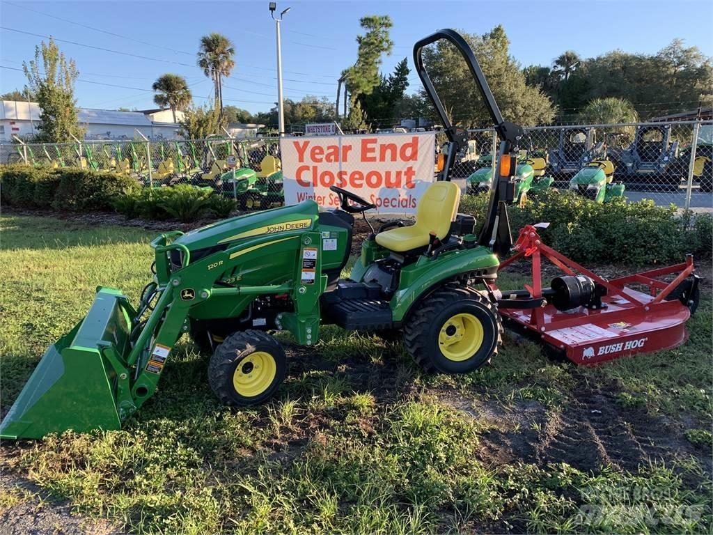 John Deere 1023E 小型曳引機