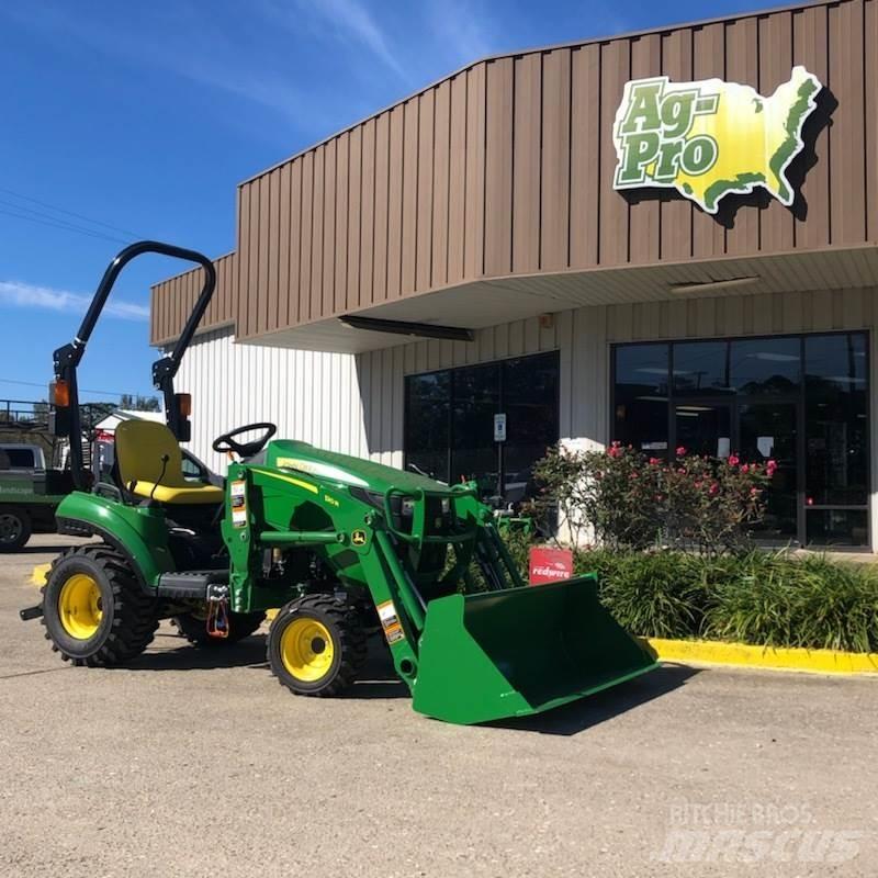 John Deere 1023E 小型曳引機