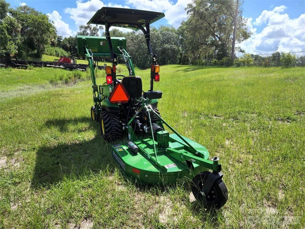 John Deere 1023E 小型曳引機