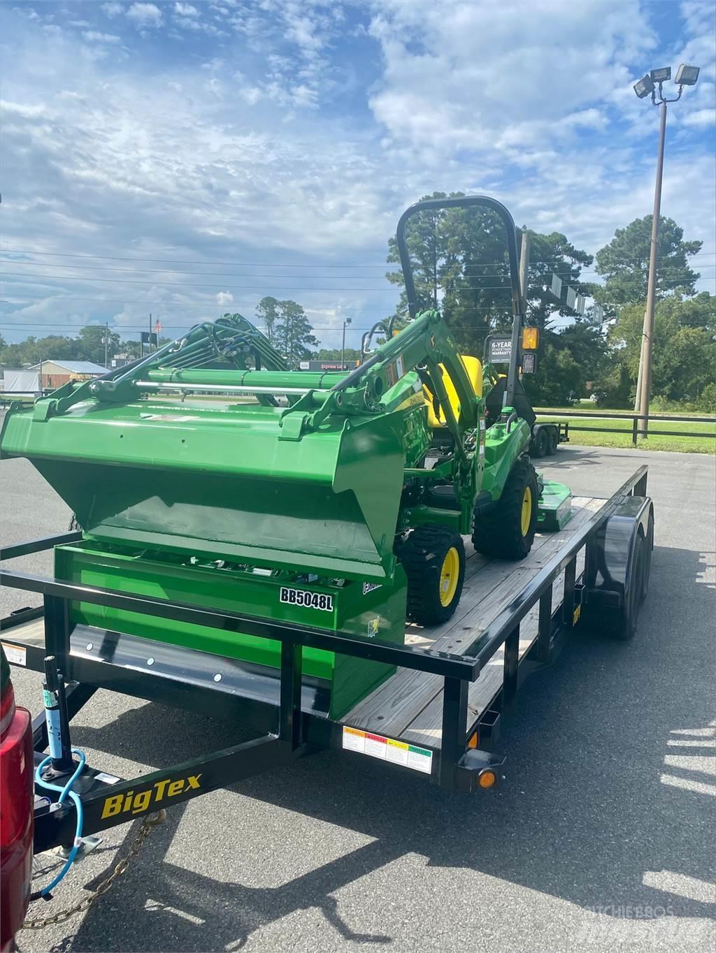 John Deere 1023E 小型曳引機