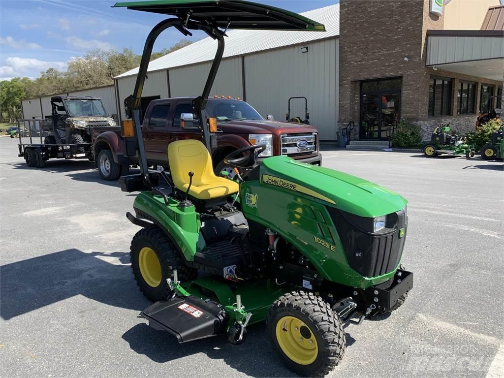 John Deere 1023E 小型曳引機