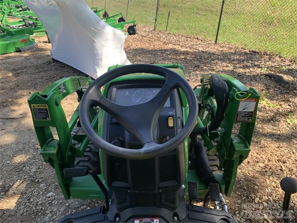 John Deere 1023E 小型曳引機