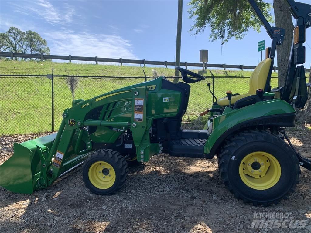 John Deere 1023E 小型曳引機