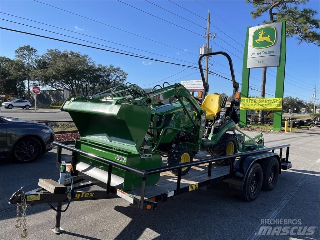 John Deere 1025R 小型曳引機