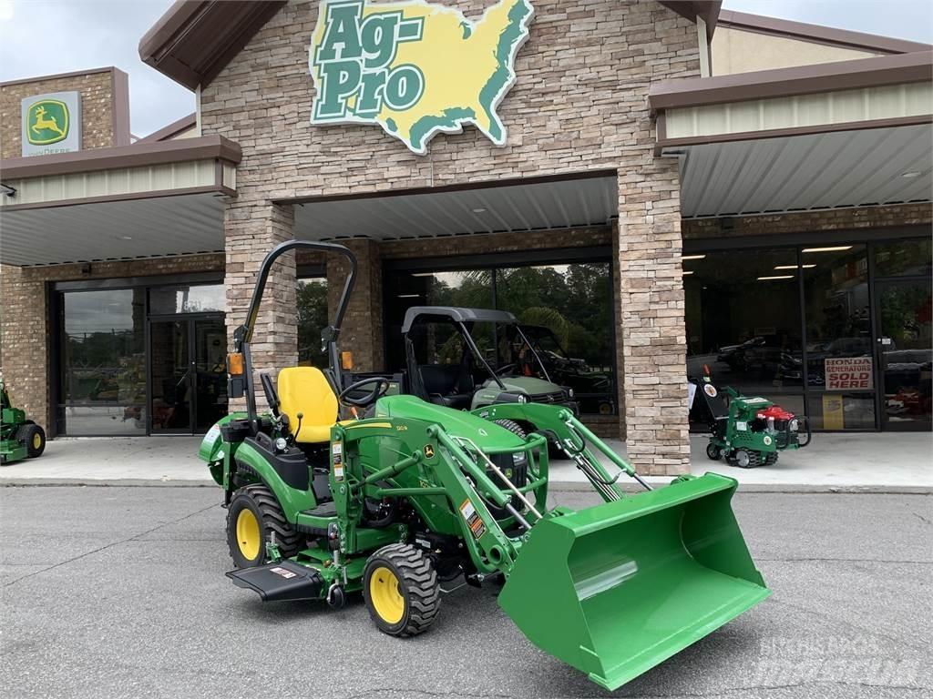 John Deere 1025R 小型曳引機