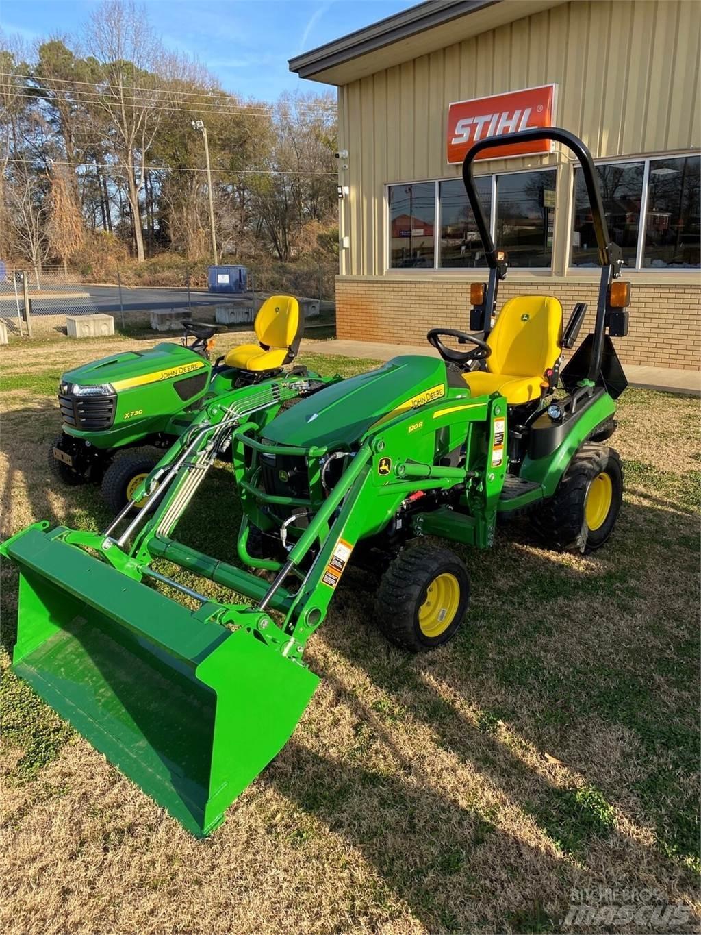 John Deere 1025R 小型曳引機