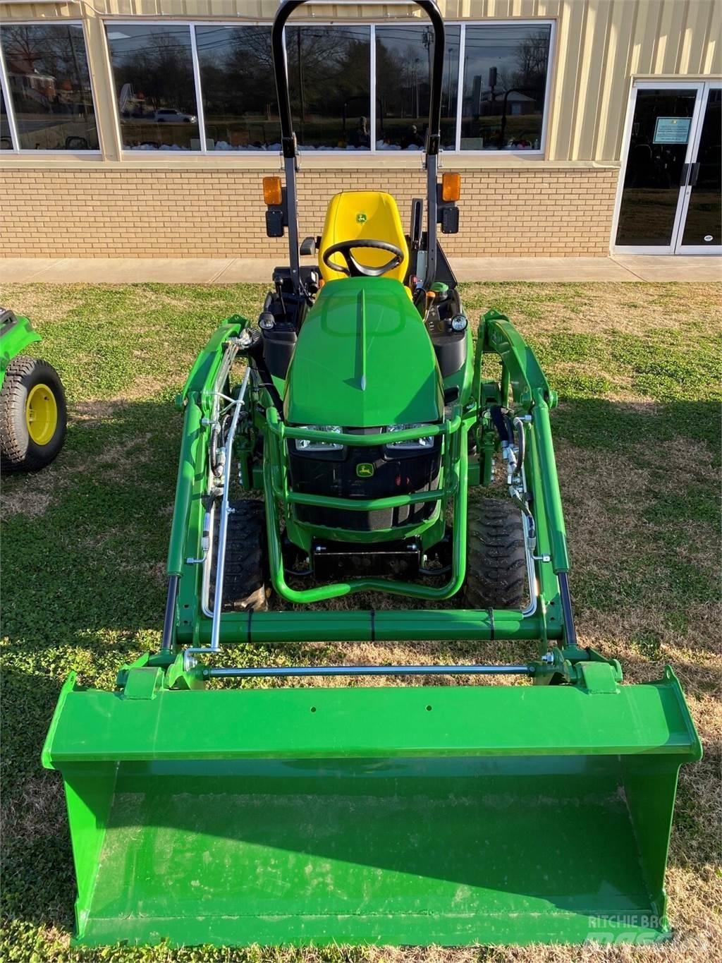 John Deere 1025R 小型曳引機