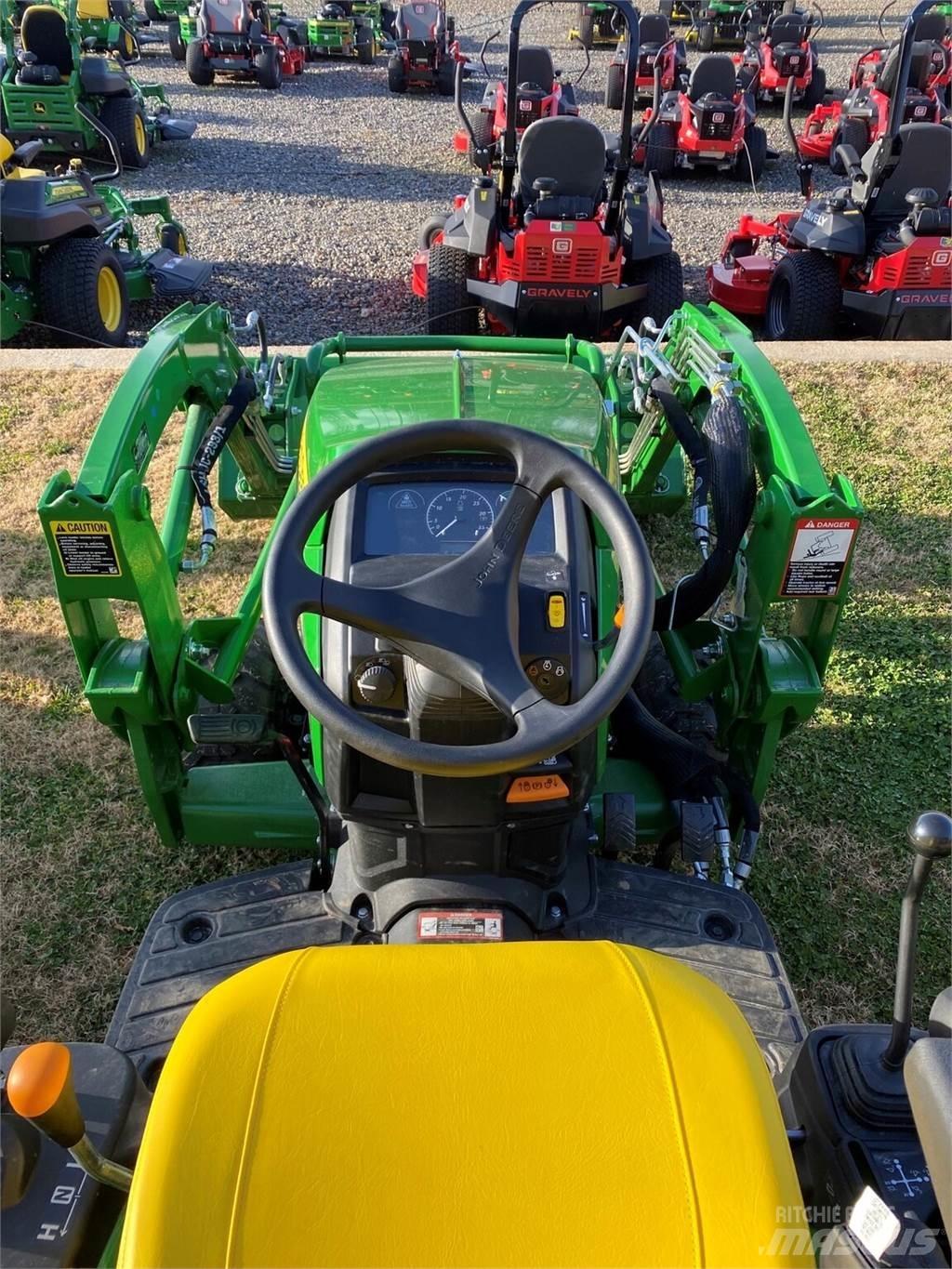 John Deere 1025R 小型曳引機