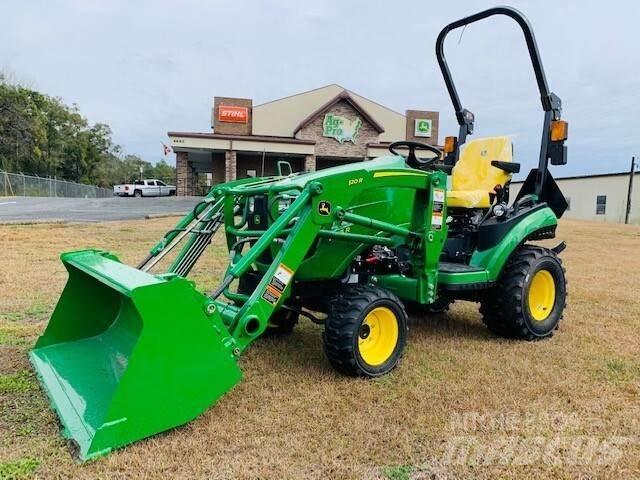 John Deere 1025R 小型曳引機
