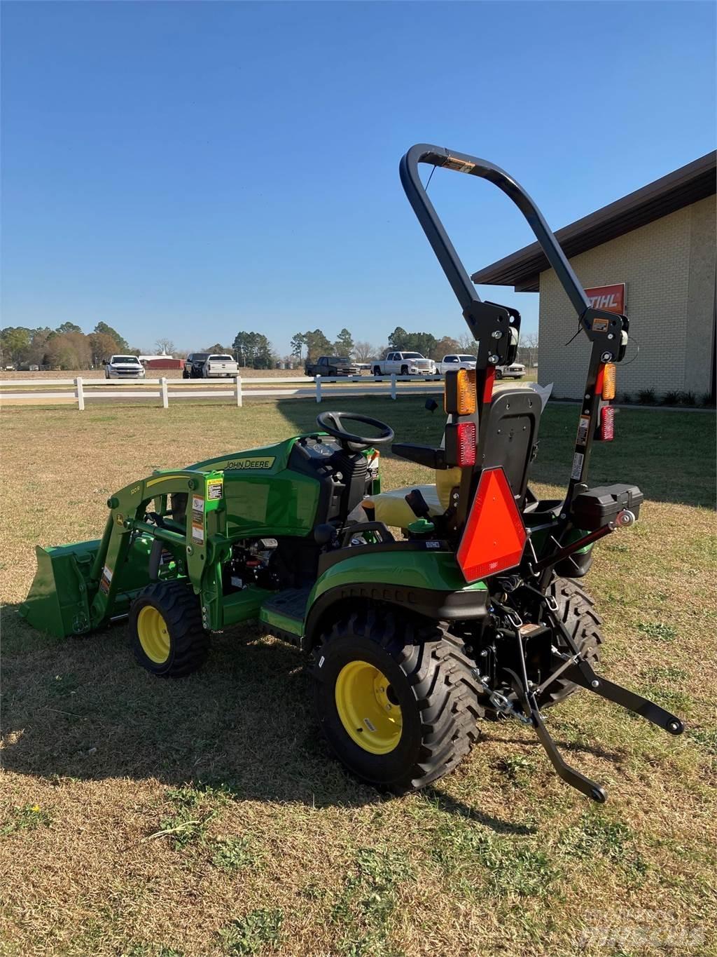 John Deere 1025R 小型曳引機