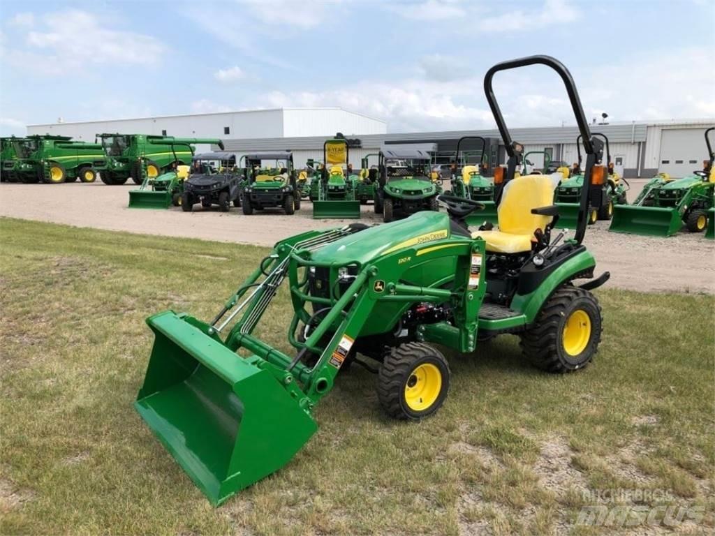 John Deere 1025R 小型曳引機