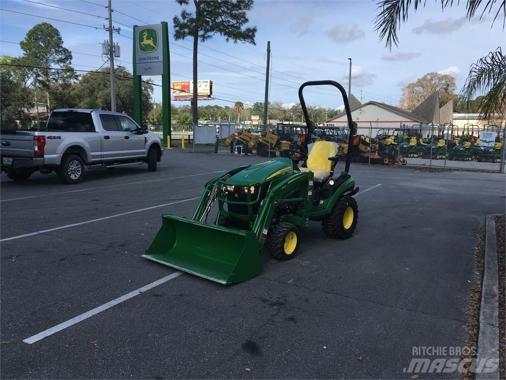 John Deere 1025R 小型曳引機