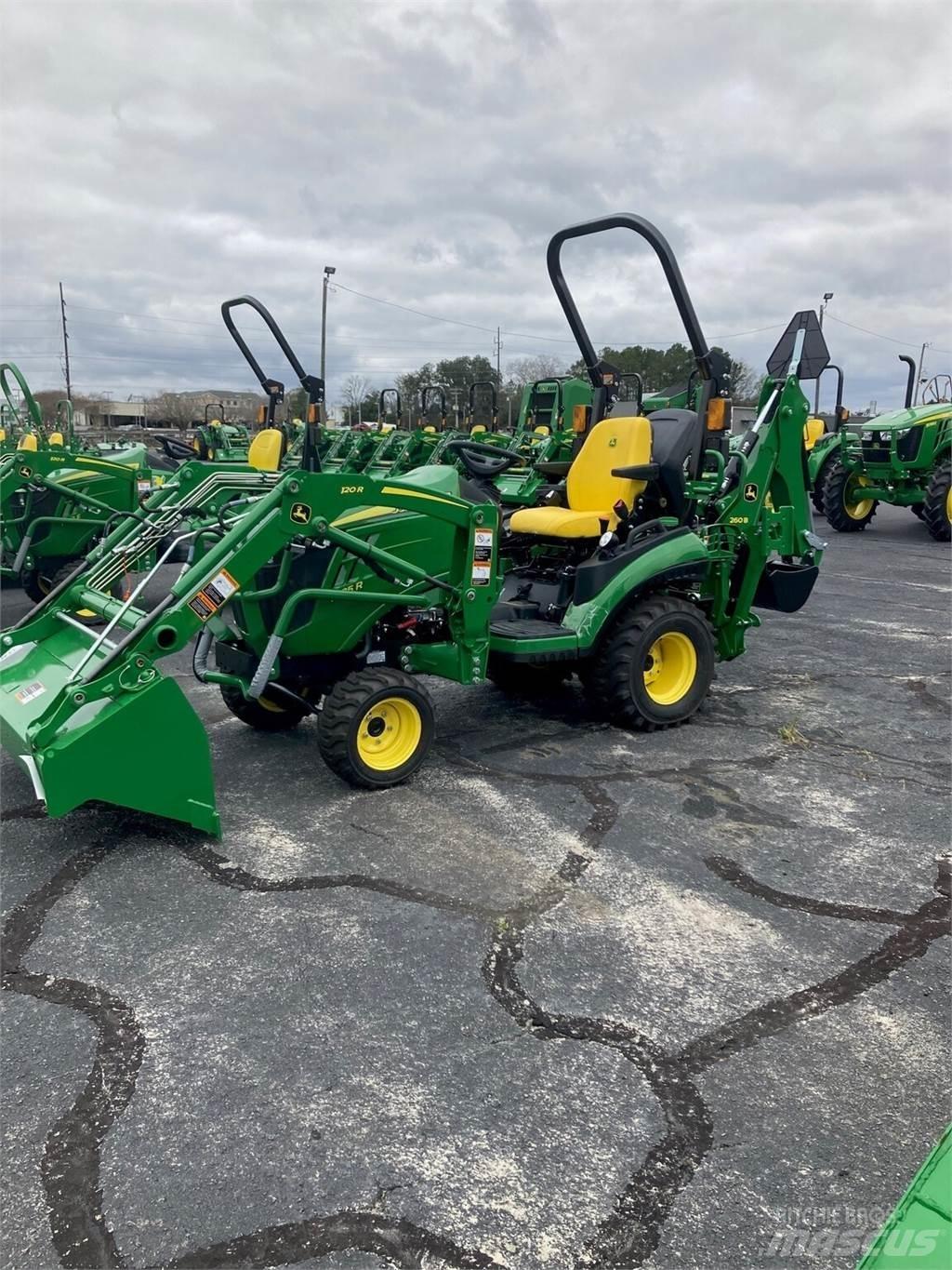 John Deere 1025R 小型曳引機