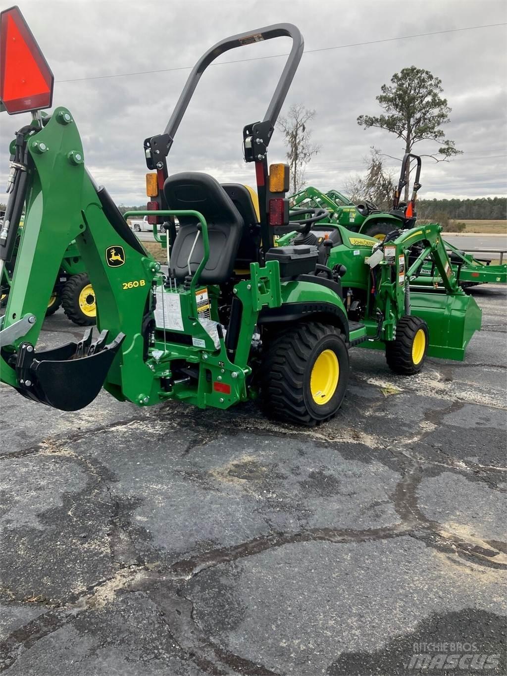 John Deere 1025R 小型曳引機