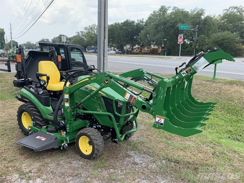 John Deere 1025R 小型曳引機