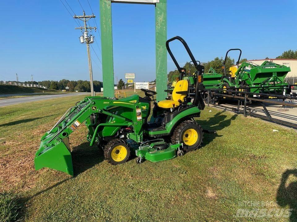 John Deere 1025R 小型曳引機