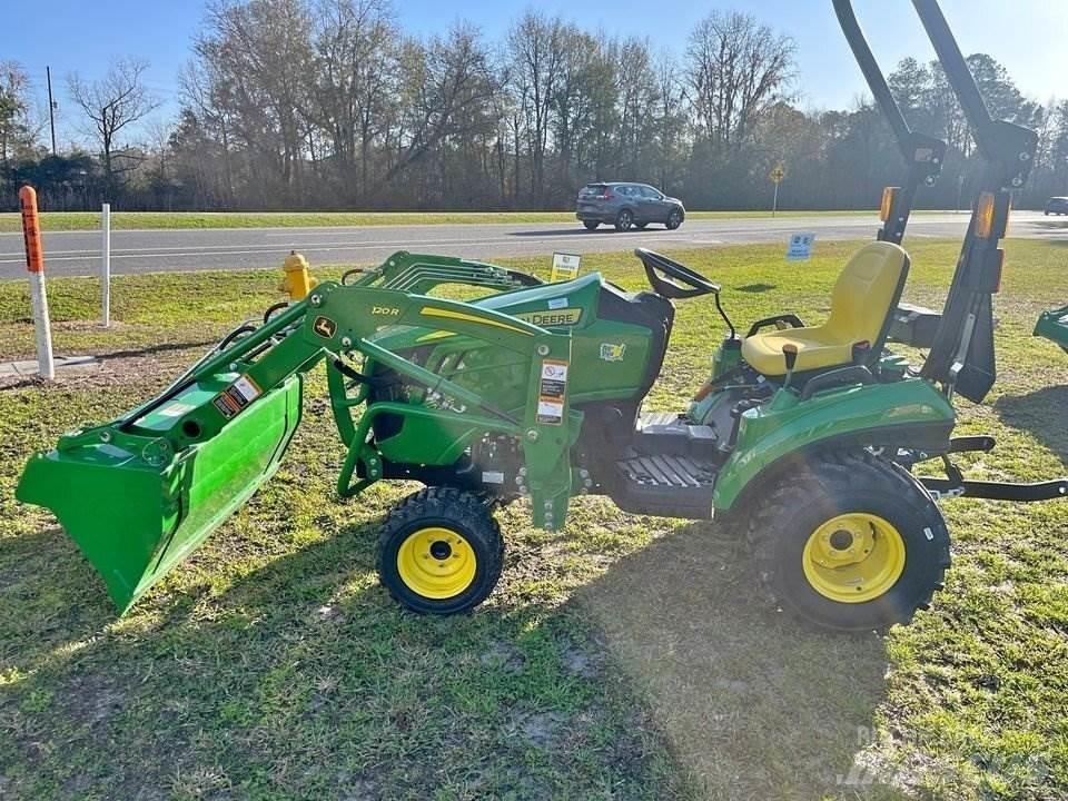 John Deere 1025R 小型曳引機