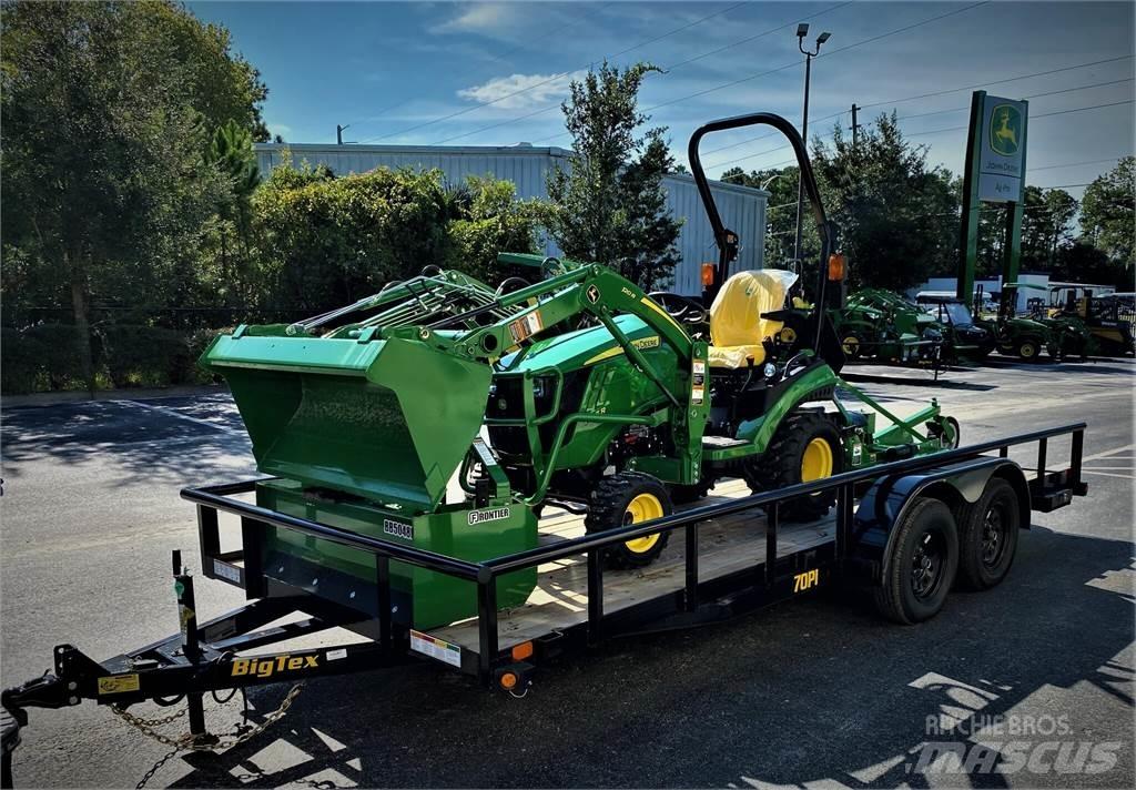 John Deere 1025R 小型曳引機