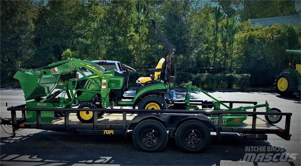 John Deere 1025R 小型曳引機