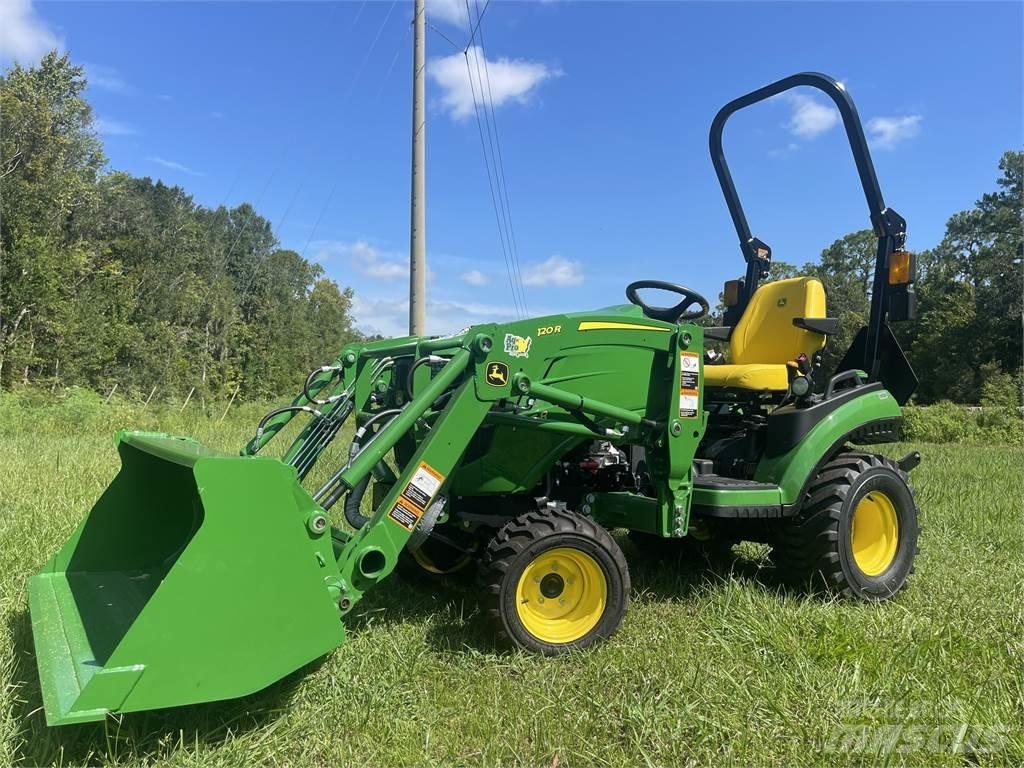 John Deere 1025R 小型曳引機
