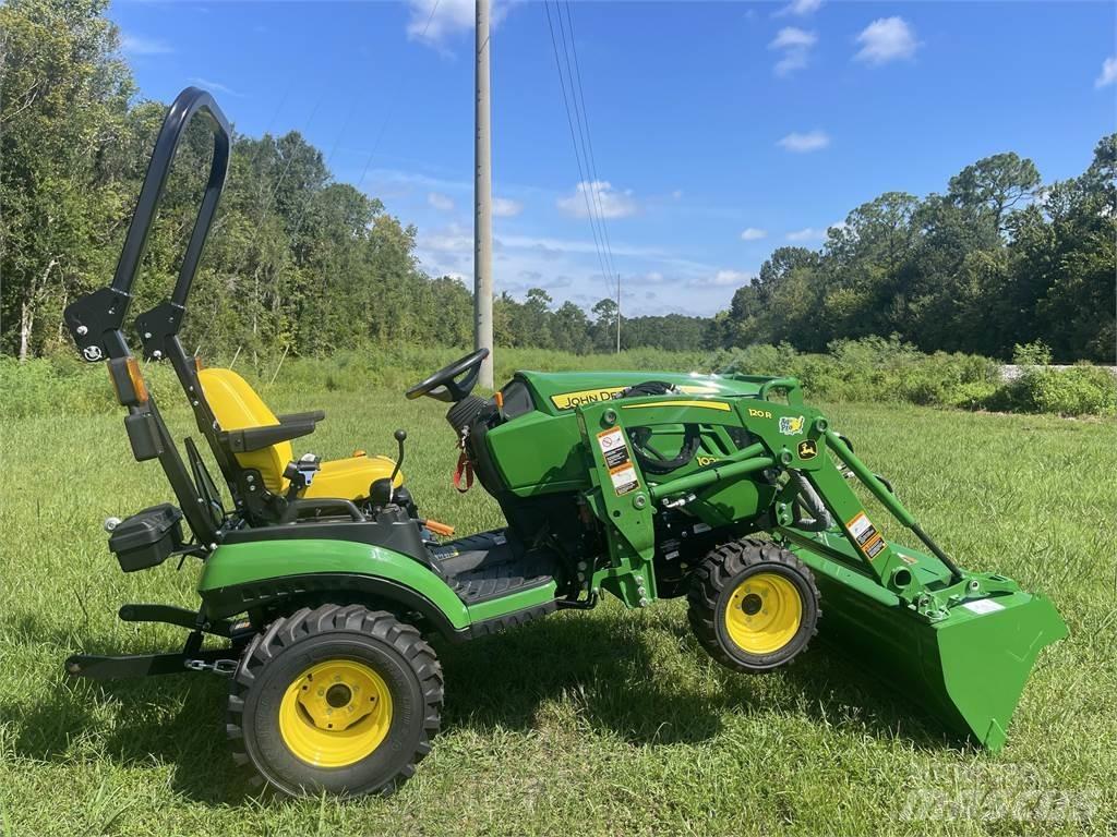 John Deere 1025R 小型曳引機