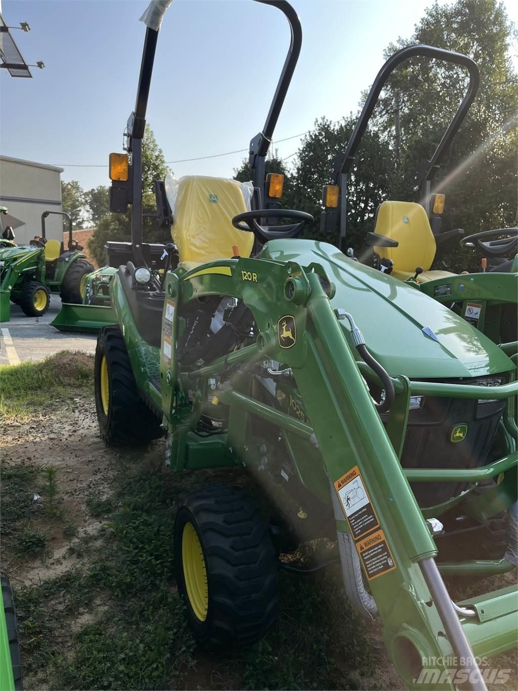 John Deere 1025R 小型曳引機